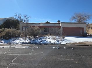 6435 Vooscane Ave, Cochiti Lake, NM 87083