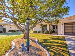 1620 Faxton Dr, Sun City Center, FL 33573