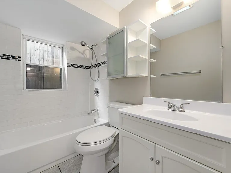1847 W Armitage Ave #3R — Photo 14