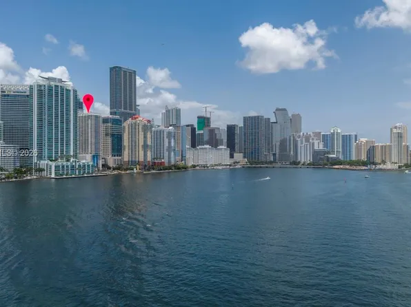 1200 Brickell Bay Dr APT 3310, Miami, FL 33131
