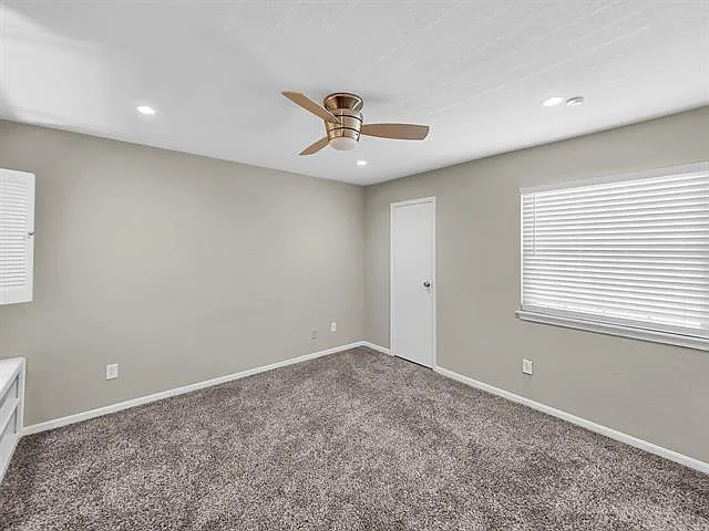 1620 Wellington Pl #303 — Photo 25