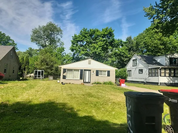 22151 Poinciana St, Southfield, MI 48033