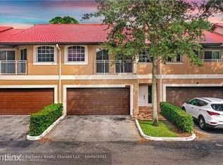 4913 Riverside Dr, Pompano Beach, FL 33067