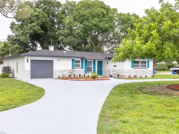 223 87th Ave NE, Saint Petersburg, FL 33702