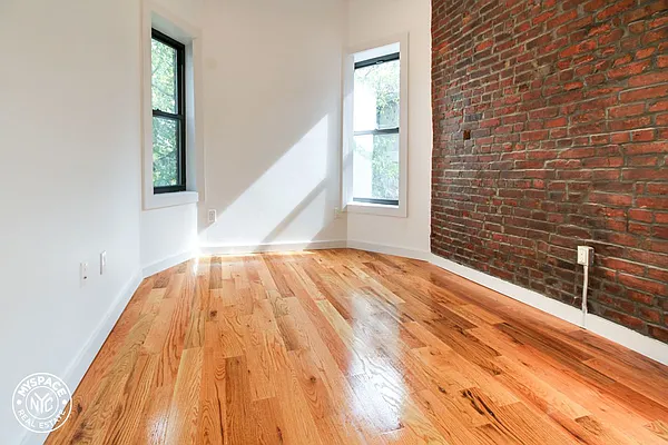 Rented by MySpaceNYC | media 32