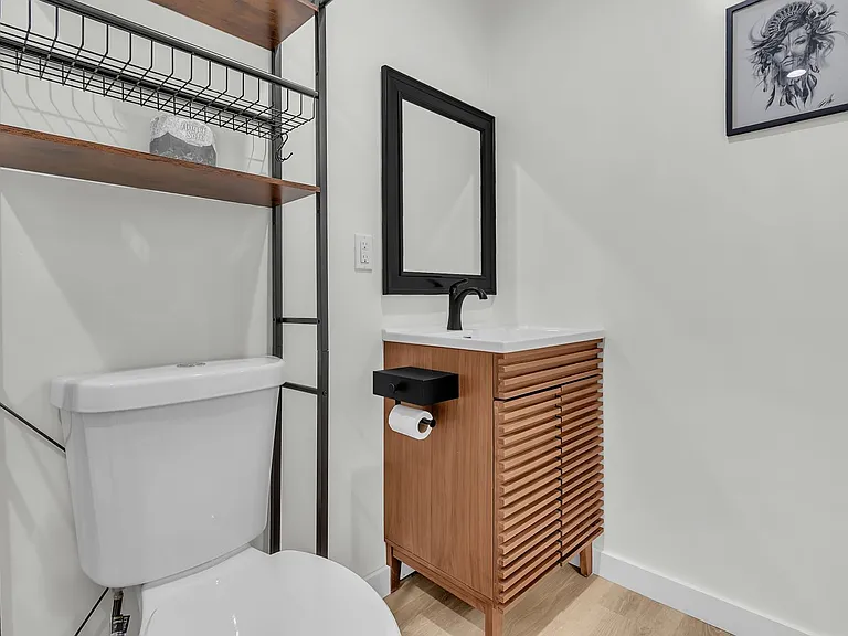 7597 Washington Dr — Photo 12