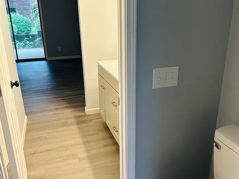 8029 Cedar Glen Dr — Photo 6