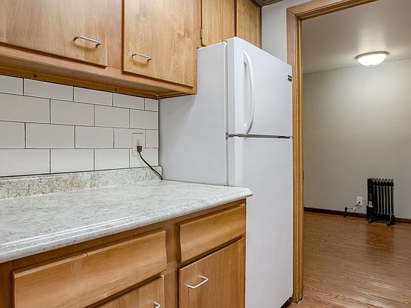 5th image of 115 S 38th St #11305544