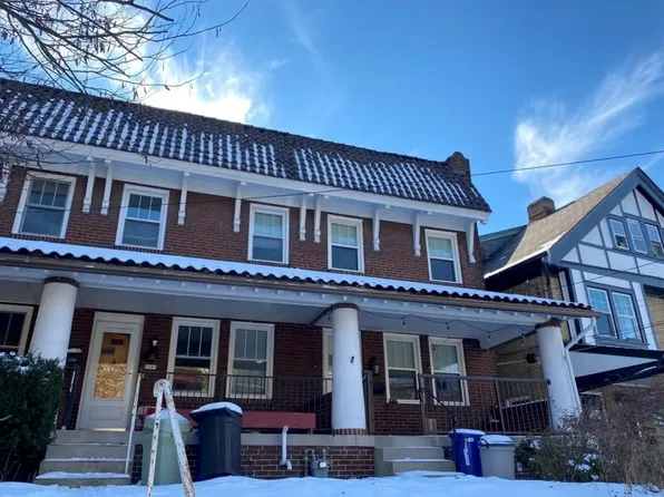 5556 Bartlett St, Pittsburgh, PA 15217
