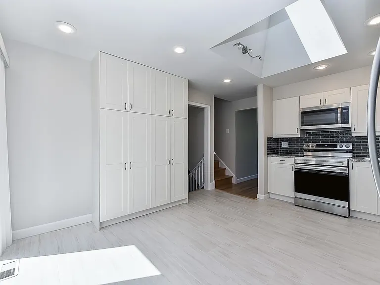 5S480 Campbell Dr — Photo 8