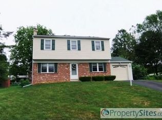 224 Pine Tree Ln, Hatboro, PA 19040