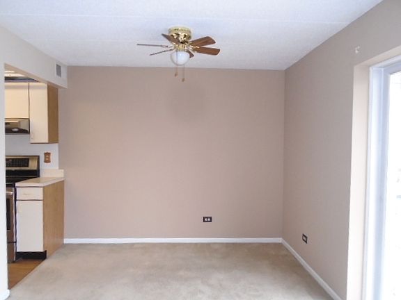 5th image of 18521 Wentworth Ave APT 1D