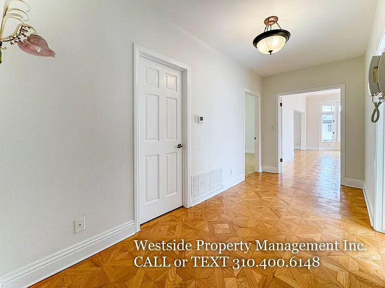 911 5th St #202 — Photo 15