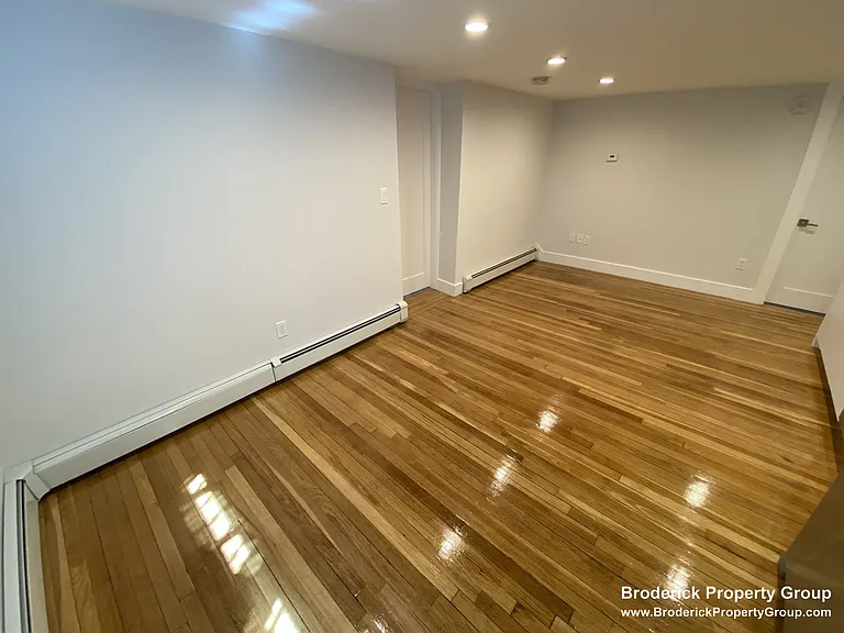 31 South St #B4 — Photo 6