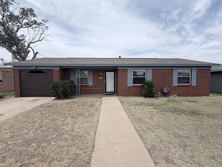 4716 Bowie Dr — Photo 2