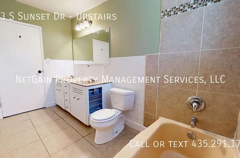 643 S Sunset Dr #UPSTAIRS — Photo 10