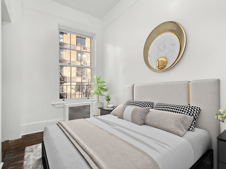2nd image of 220 W 10th St APT 3A