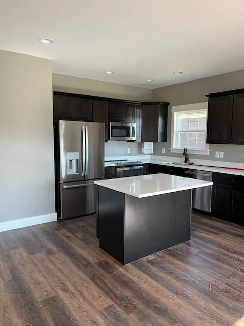 Newly built home — Photo 4