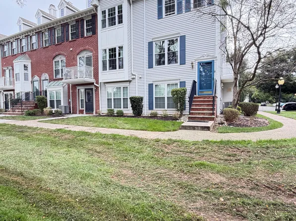 212 Strull Ct, Bridgewater, NJ 08807