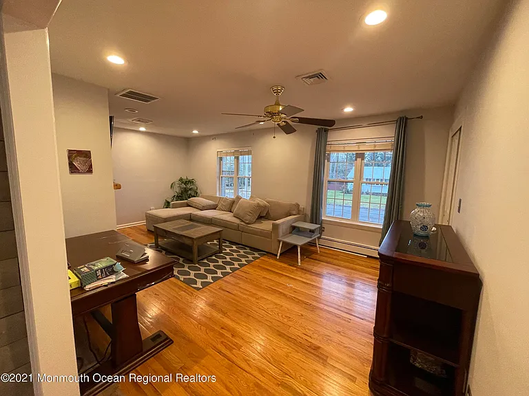 2 Phoenix Pkwy — Photo 6