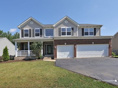 1305 Lilac Ln, Harvard, IL, 60033