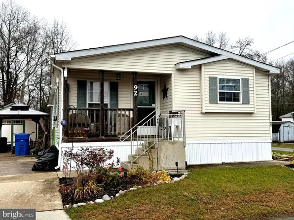 92 Arrowhead Rd, Shamong, NJ 08088