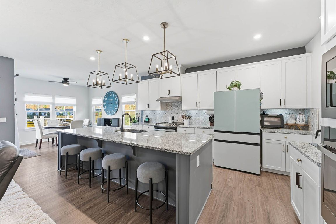 next background image