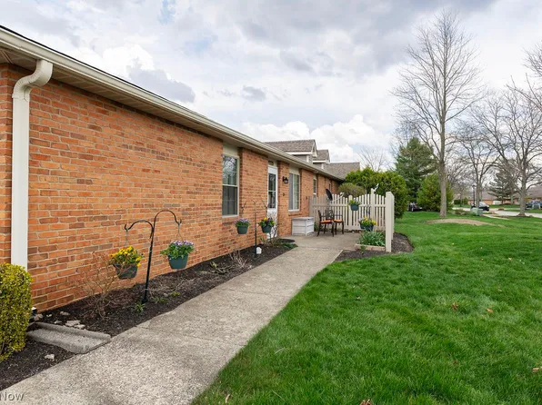 35254 Greenwich Ave, North Ridgeville, OH 44039