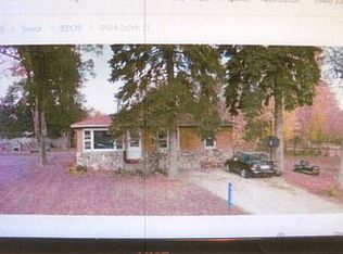 9924 269th Ct, Trevor, WI 53179