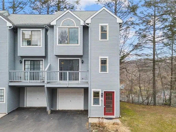 16 Village View Terrace #16, Meriden, CT 06451