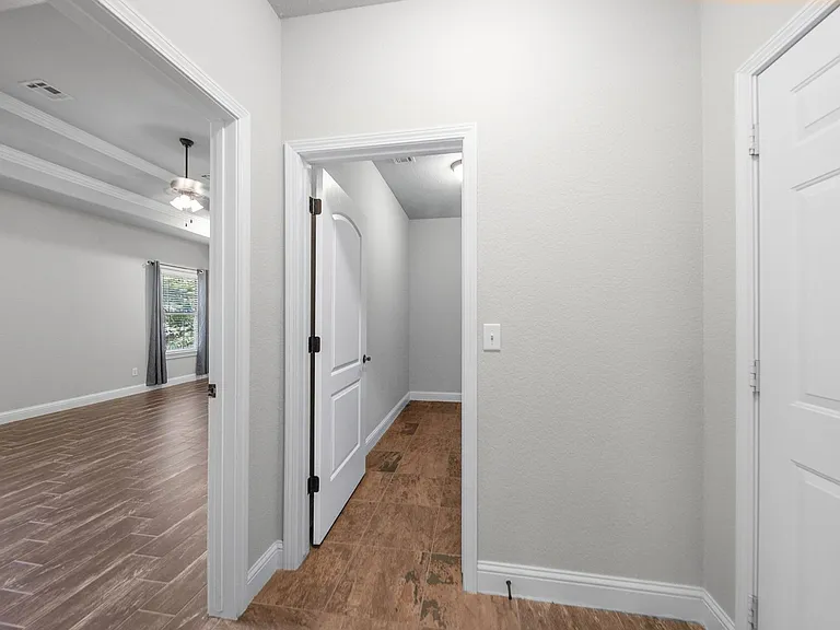 9 Monmouth Dr — Photo 19