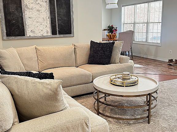 4th image of 1786 Killough Rd N