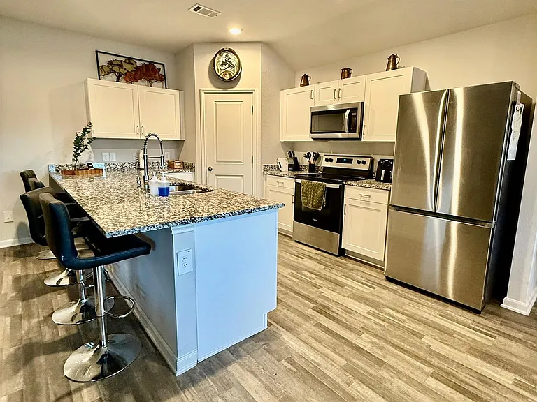 302 Del Monte Dr — Photo 14