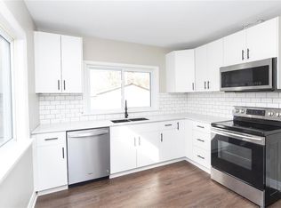 306 Lock St, Winnipeg, MB R3E3B1