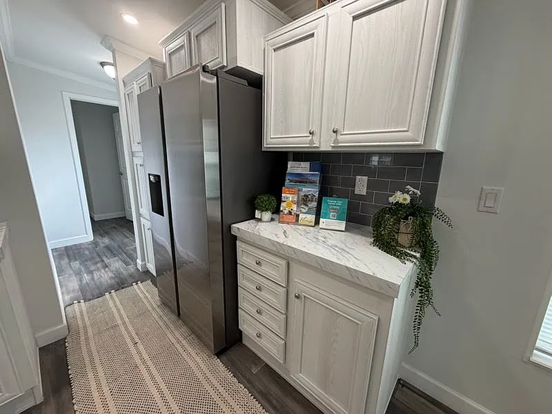 3 bed, 2.0 bath, 1042 sqft, $1,499 — Photo 4