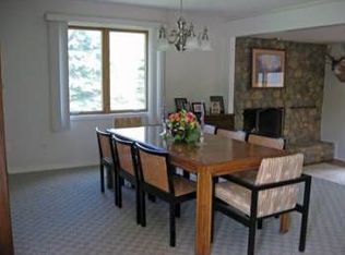 9530 Crackel Rd, Aurora, OH 44202