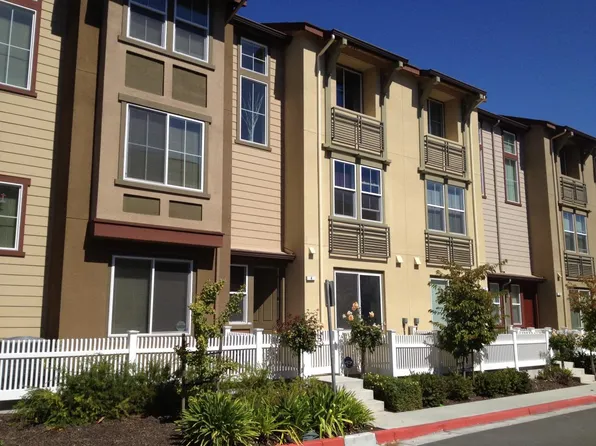 231 Peppermint Tree Ter Unit 4, Sunnyvale, CA 94086