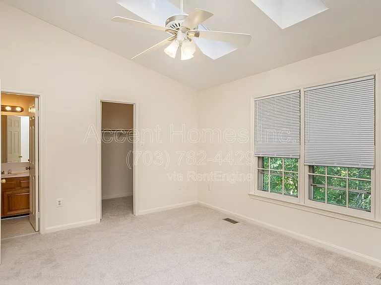 7461 Ridge Oak Ct — Photo 20