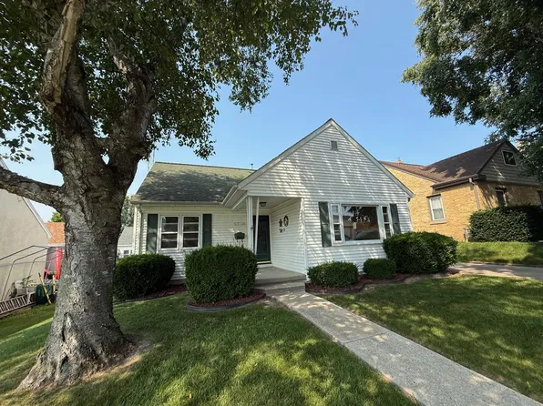 1018 Pine STREET, Manitowoc, WI 54220