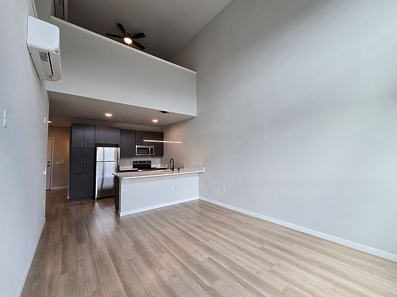 4th image of 8421 Mansion Hill Ave #408