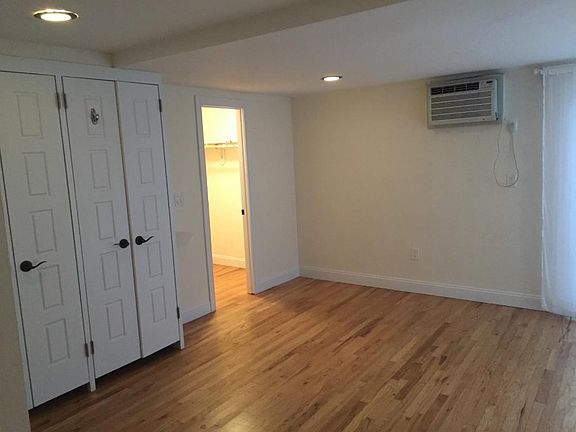 4th image of 235 E 13th St APT 6K