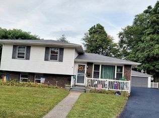 811 Henry Ct, Hobart, IN