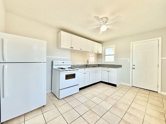 4th image of 1138 30th St S APT B