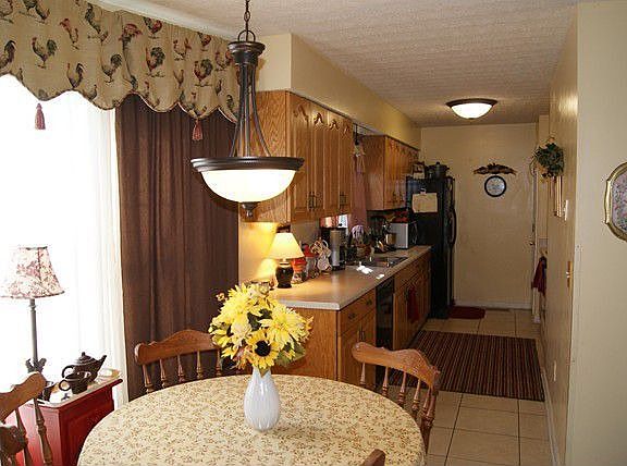 Breakfast nook and pantry