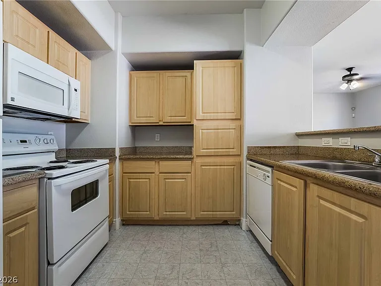8000 Badura Ave #1133 — Photo 9