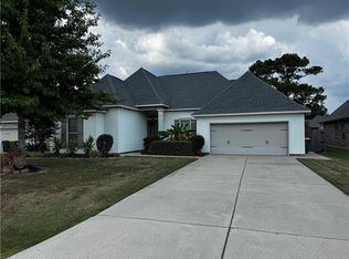 1017 Fox Sparrow Loop, Madisonville, LA 70447
