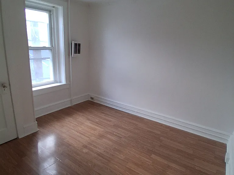 531 Robeson St #2R — Photo 7