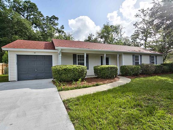 2nd image of 1047 Lovers Ln