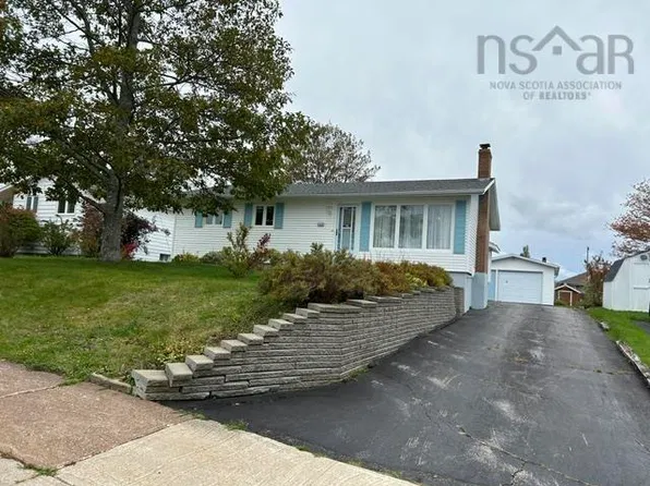 203 Hiram St, Pt Hawkesbury, NS B9A 2C3