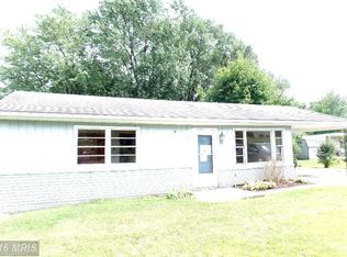 150 Highland Dr, Chambersburg, PA 17202